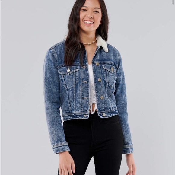 Slightly cropped denim trucker Jacket - Picture 1 of 1